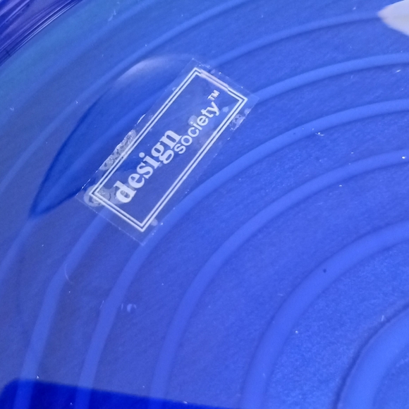 By Design Society  hand blown cobalt blue glass plate with three handles - Picture 4 of 5